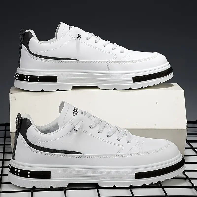 Juul | Trendige und elegante Sommer-Sneakers