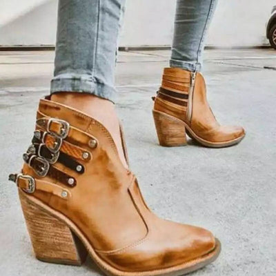 "Izabella" Vintage Stiefeletten
