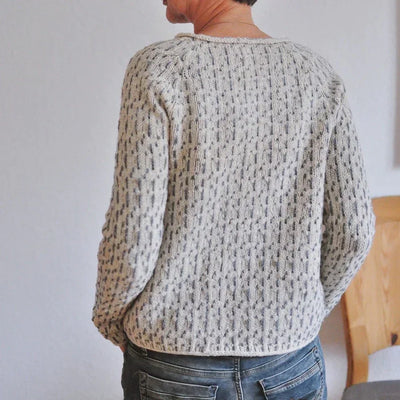 Delilah | Eleganter Grauer Pullover Mit U-Boot-Ausschnitt.