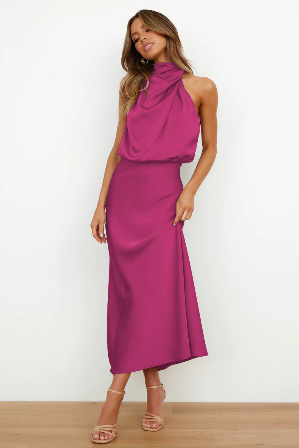 Rebecca | Halterneck Satin Maxikleid