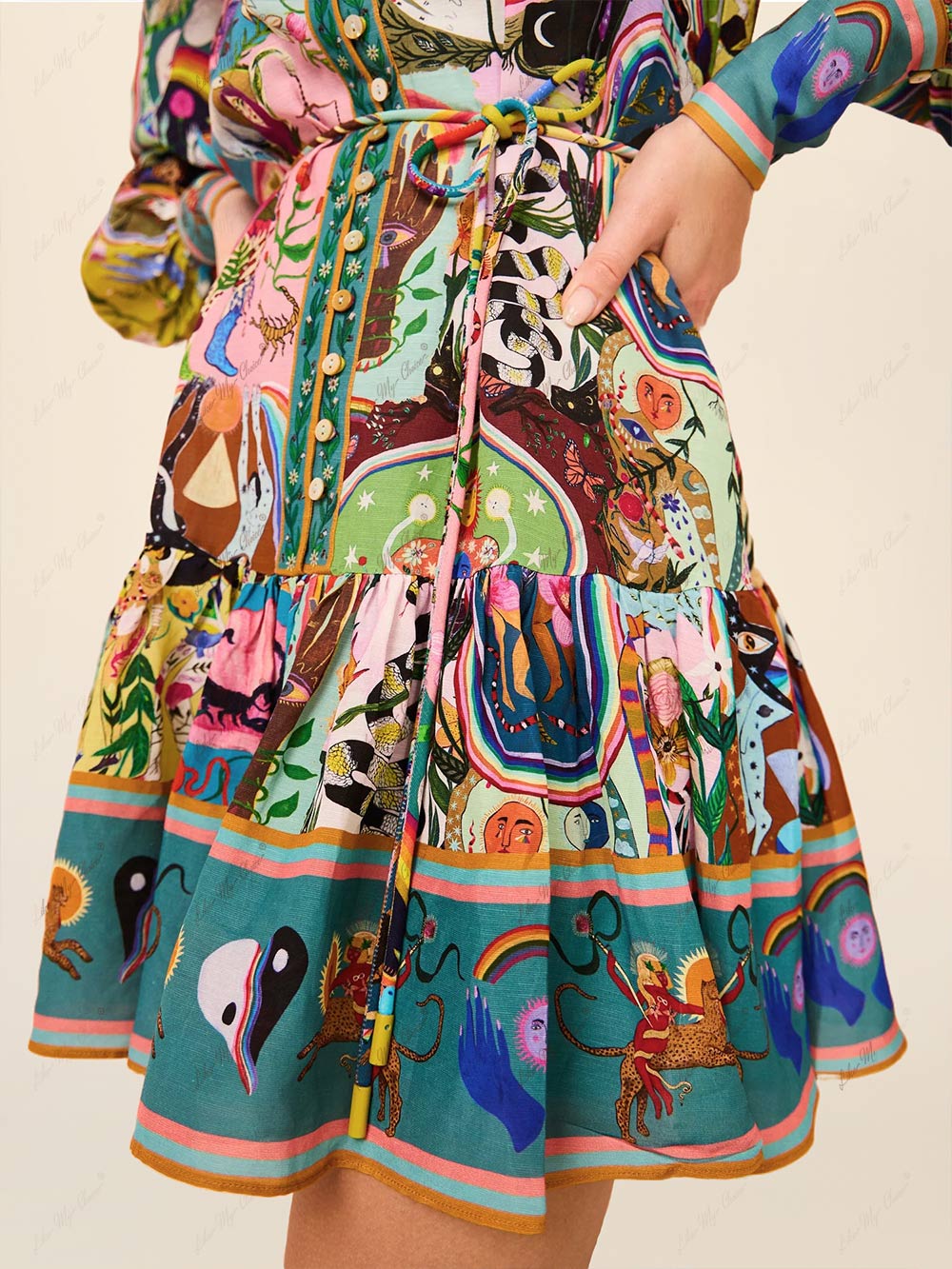 Kunstvoll bedrucktes Kleid in Bunt mit Stehkragen - Marisol