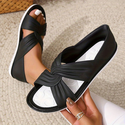 Khakifarbene Flache Sandalen mit Kreuzriemen - Alina
