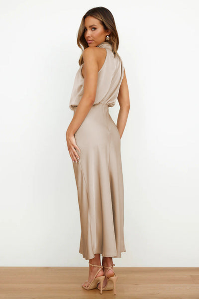 Rebecca | Halterneck Satin Maxikleid