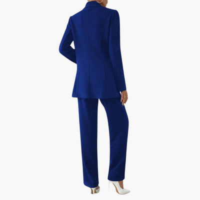 Zweiteiliger Anzug mit Damen - Blazer und geraden Hosen