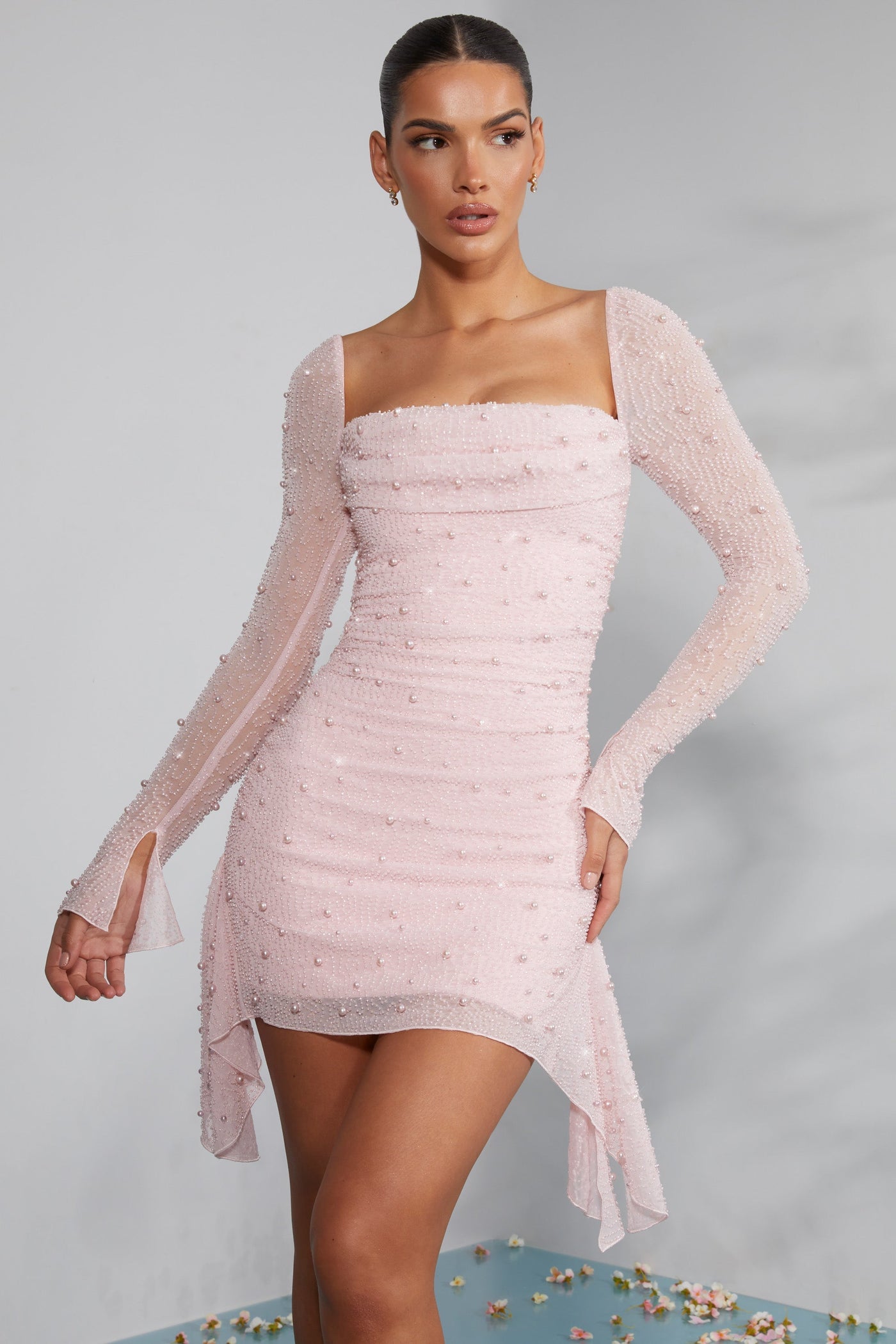 Elena | Minikleid mit Luxuriösen Perlen  | 1+1 Gratis
