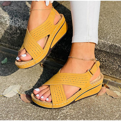 Bequeme orthopädische Sandalen für Frauen