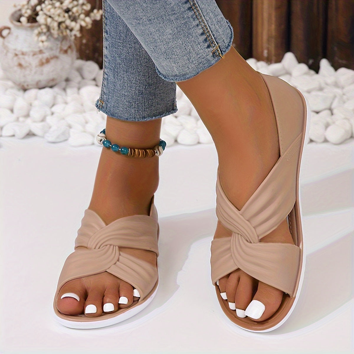 Khakifarbene Flache Sandalen mit Kreuzriemen - Alina