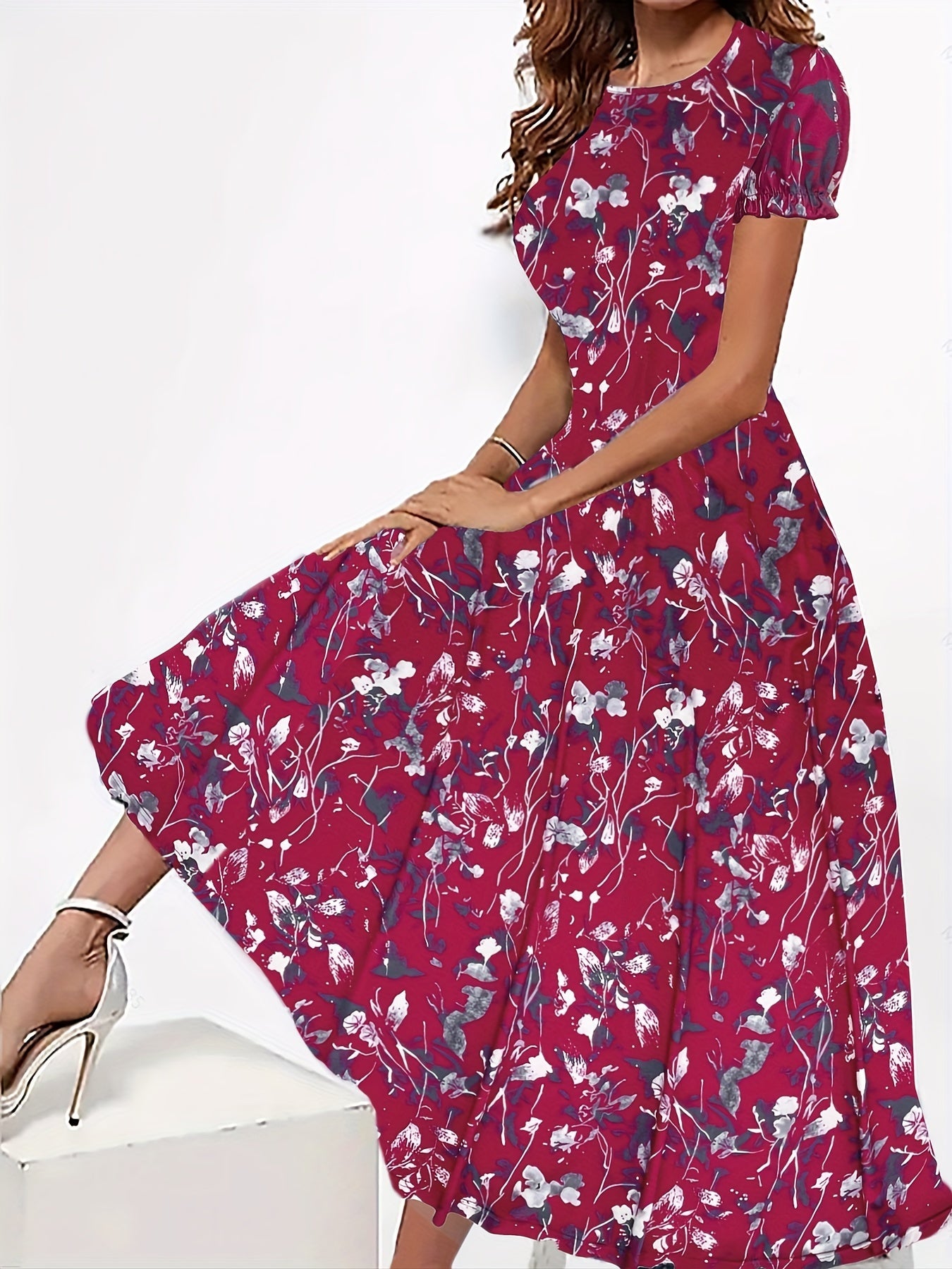 Dunkelblaues Blumenkleid - Sophie
