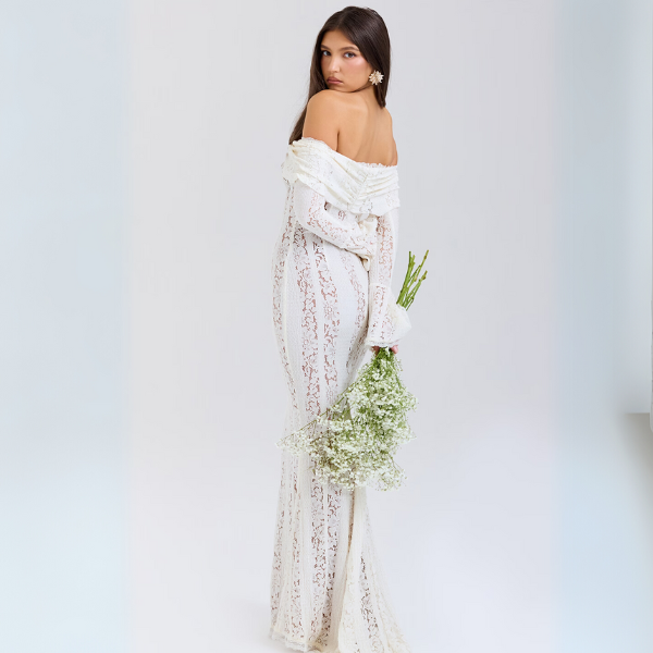 Lizzy | Vintage-Spitzen-Maxikleid mit schulterfreiem Design