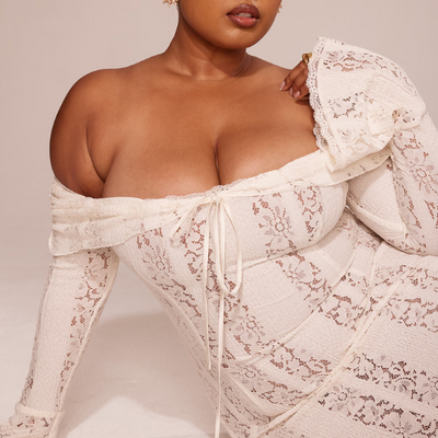 Lizzy | Vintage-Spitzen-Maxikleid mit schulterfreiem Design