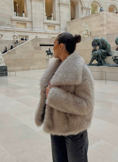 Macy | Luxuriöse Kunstfell-Jacke – Stilvoll, Kuschelig und Zeitlos