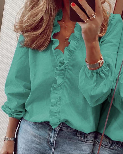 Katharina | Sommer bluse mit Rüschen und V Ausschnitt
