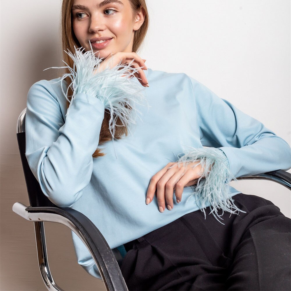 Lara | Stilvolles Feder Langarmshirt