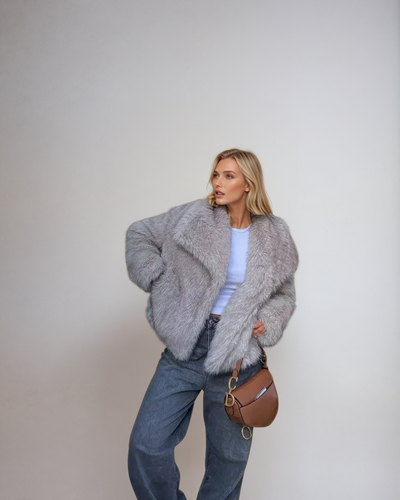 Macy | Luxuriöse Kunstfell-Jacke – Stilvoll, Kuschelig und Zeitlos