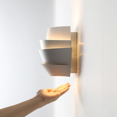 JonasDesign | Skandinavische Wandleuchte mit doppelten Eisenlichtern