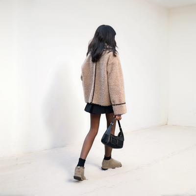 Lena | Zeitlose Wolle Jacke mit V-Ausschnitt