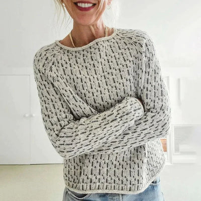 Delilah | Eleganter Grauer Pullover Mit U-Boot-Ausschnitt.