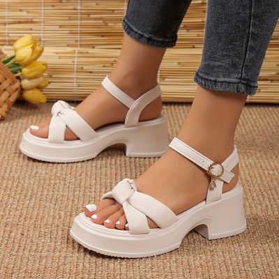 Weiße Chunky Heels - Knoten-Design - Ema