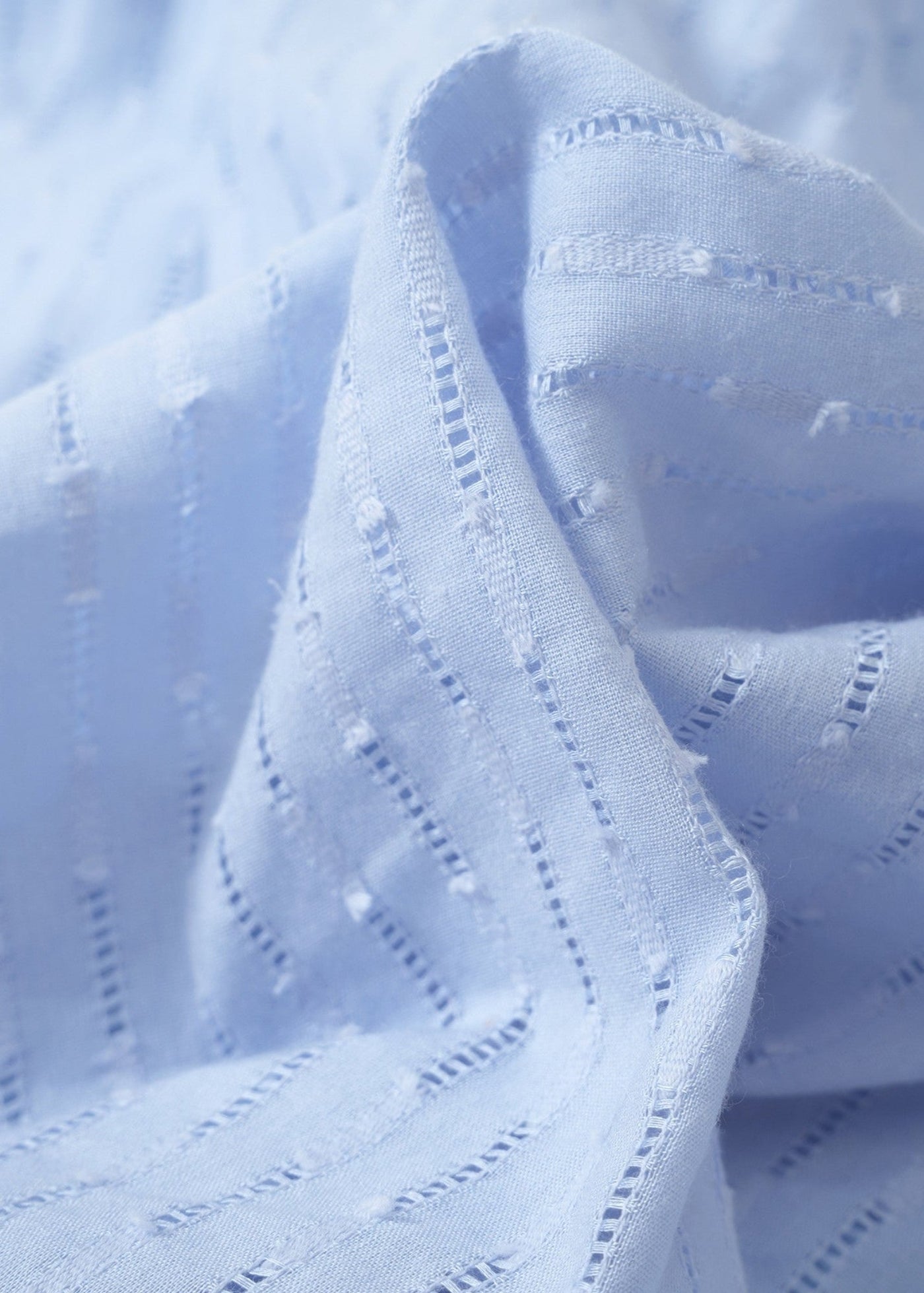 Violet - V-Ausschnitt Kleid mit Rüschen