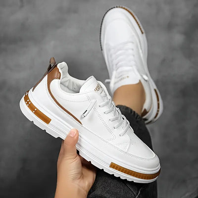 Juul | Trendige und elegante Sommer-Sneakers