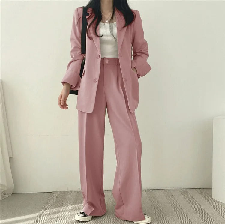 Athena | Einfarbiges Blazer- und gerade geschnittenes Hosen-Set für Damen