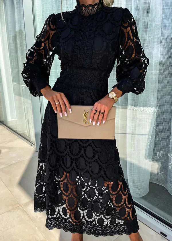 Lilian - Figurbetontes Maxikleid