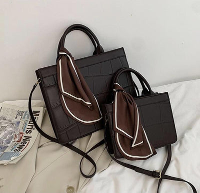 Cleo - Elegante und klassische Handtasche