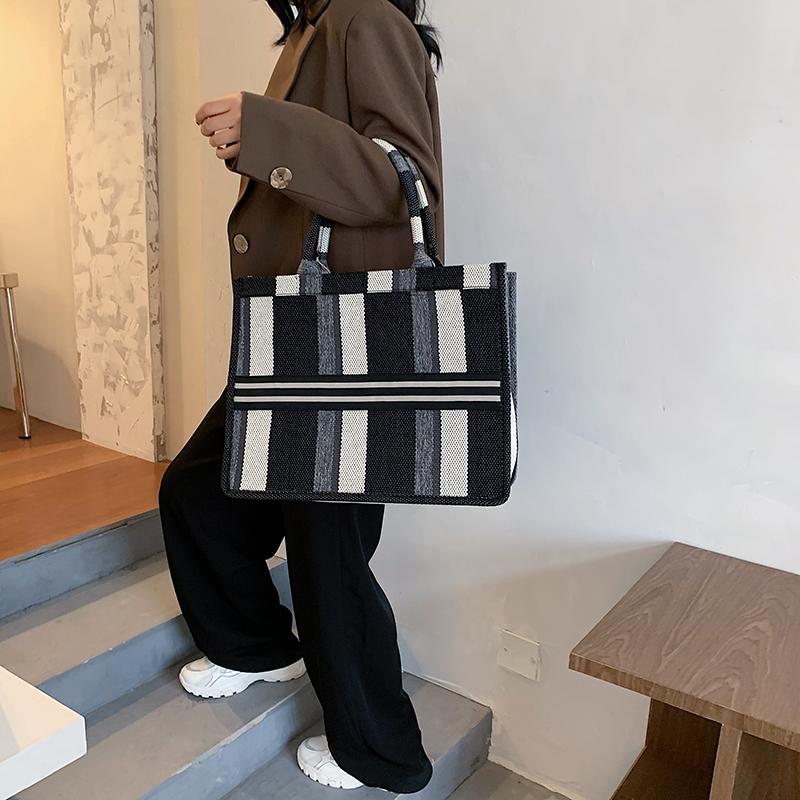 Alessia - Große Canvas-Tasche